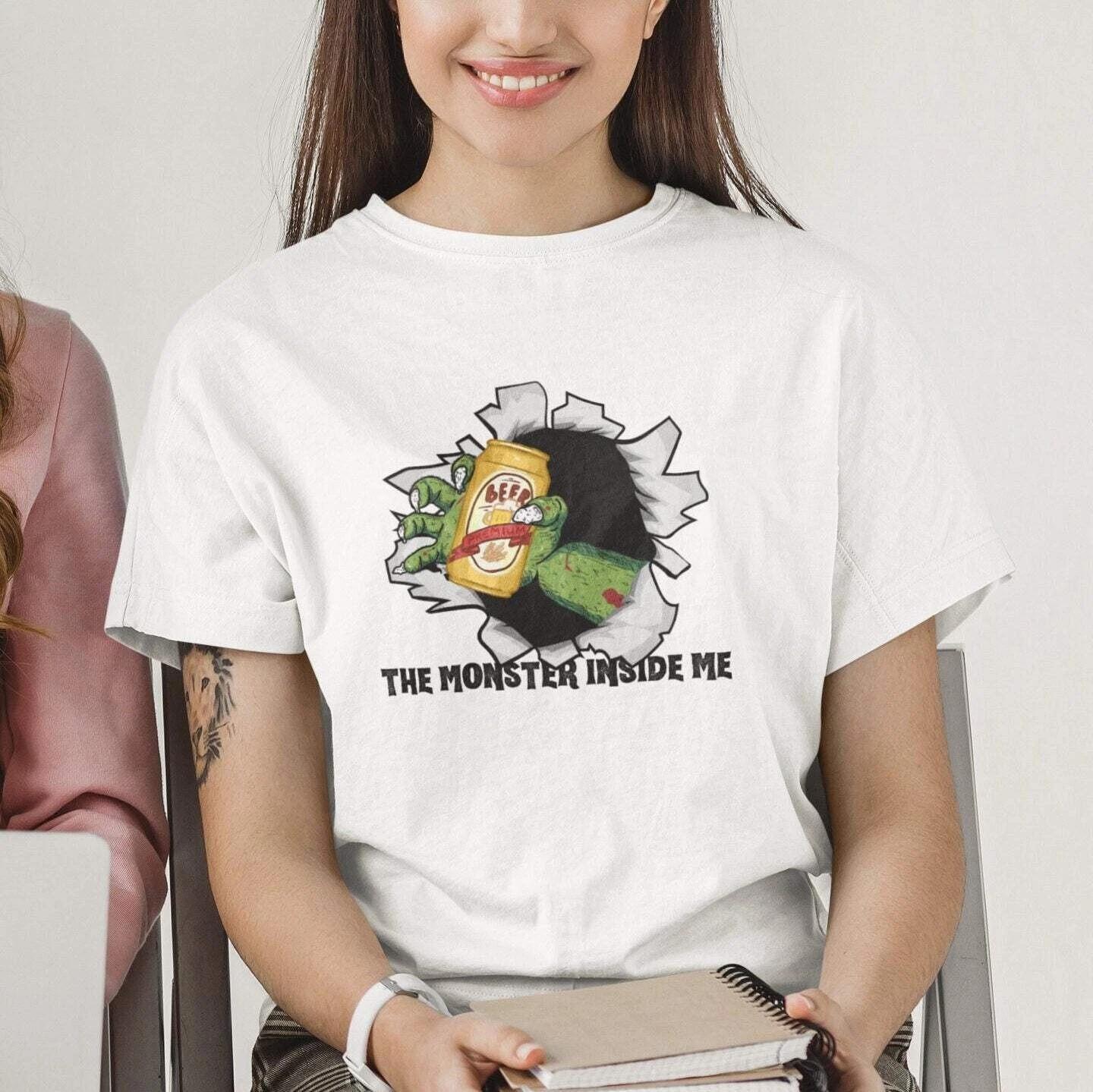 Halloween Beer Shirt - The Monster Inside Me Bartender Gift 3XL