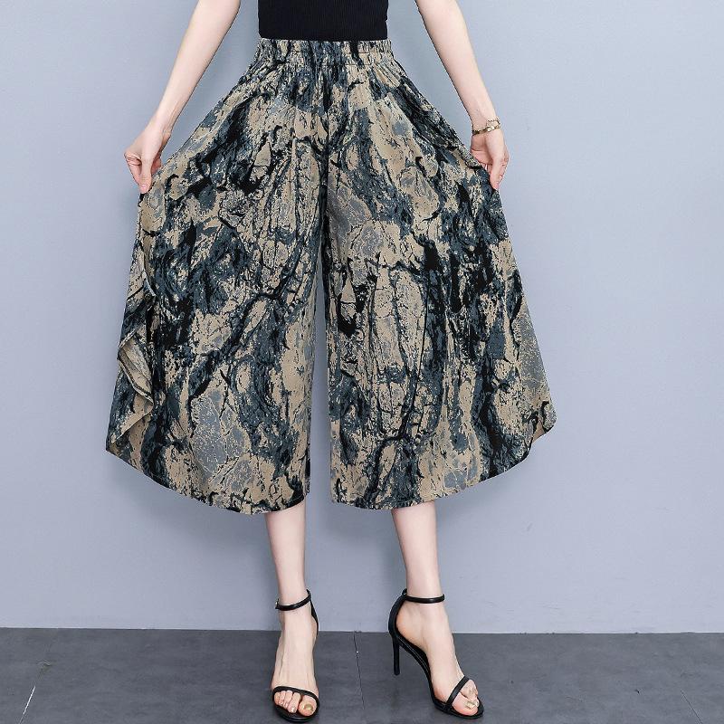 Women's Floral Cotton Silk Wide-Leg Skirt Pants - Summer Casual Elastic Waist, Plus Size, Lightweight Seven-Point Length.