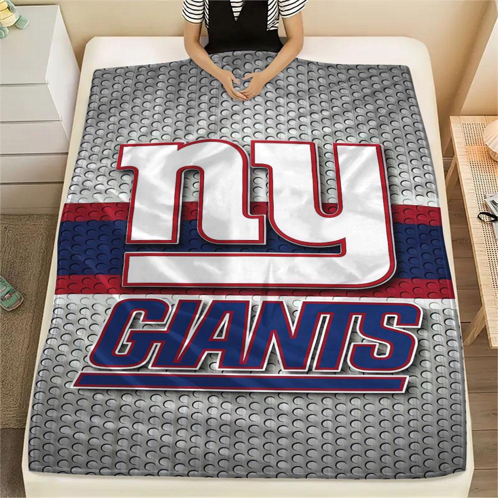 New York Giants Printed Flannel Blanket, soft throw for bedroom sofa, washable, fan merchandise, great gift.