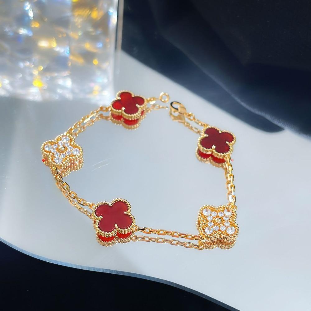 Bracelet Trèfle à Quatre Feuilles Version Haute Cinq Fleurs Calcédoine Violette Naturelle Gravé Laser CNC 18K Ne Se Décolore Pas Bracelet pour Dames