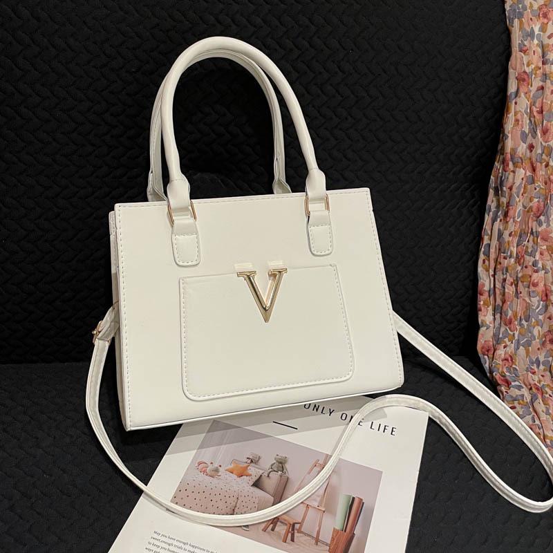 Summer 2026 Women's Embossed Letter Tote: European & American Fashionable Versatile Handbag/Shoulder Bag