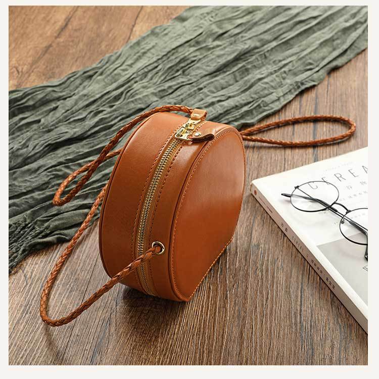 Простая маленькая круглая сумка Johnature из натуральной кожи — фото 7