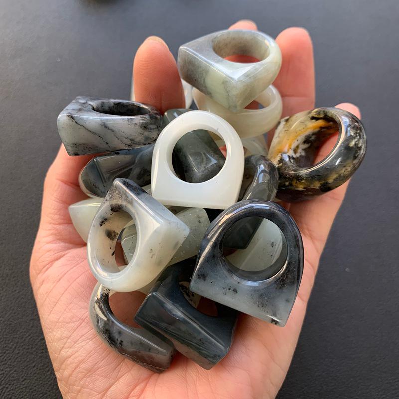 Xiuyu Natural Cat & Goose Head Shield Ring