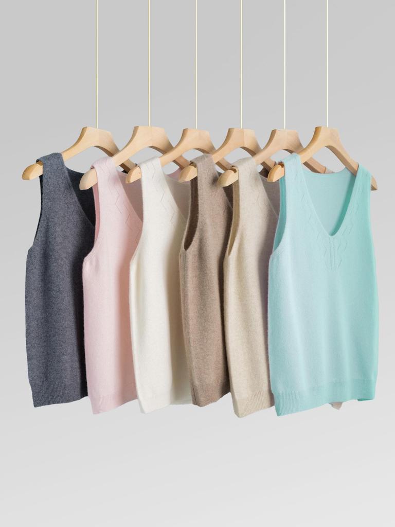 Women's Stylish Hollow-Out Knit Camisole: Chic, Loose, Sleeveless Top for Layering or Outerwear