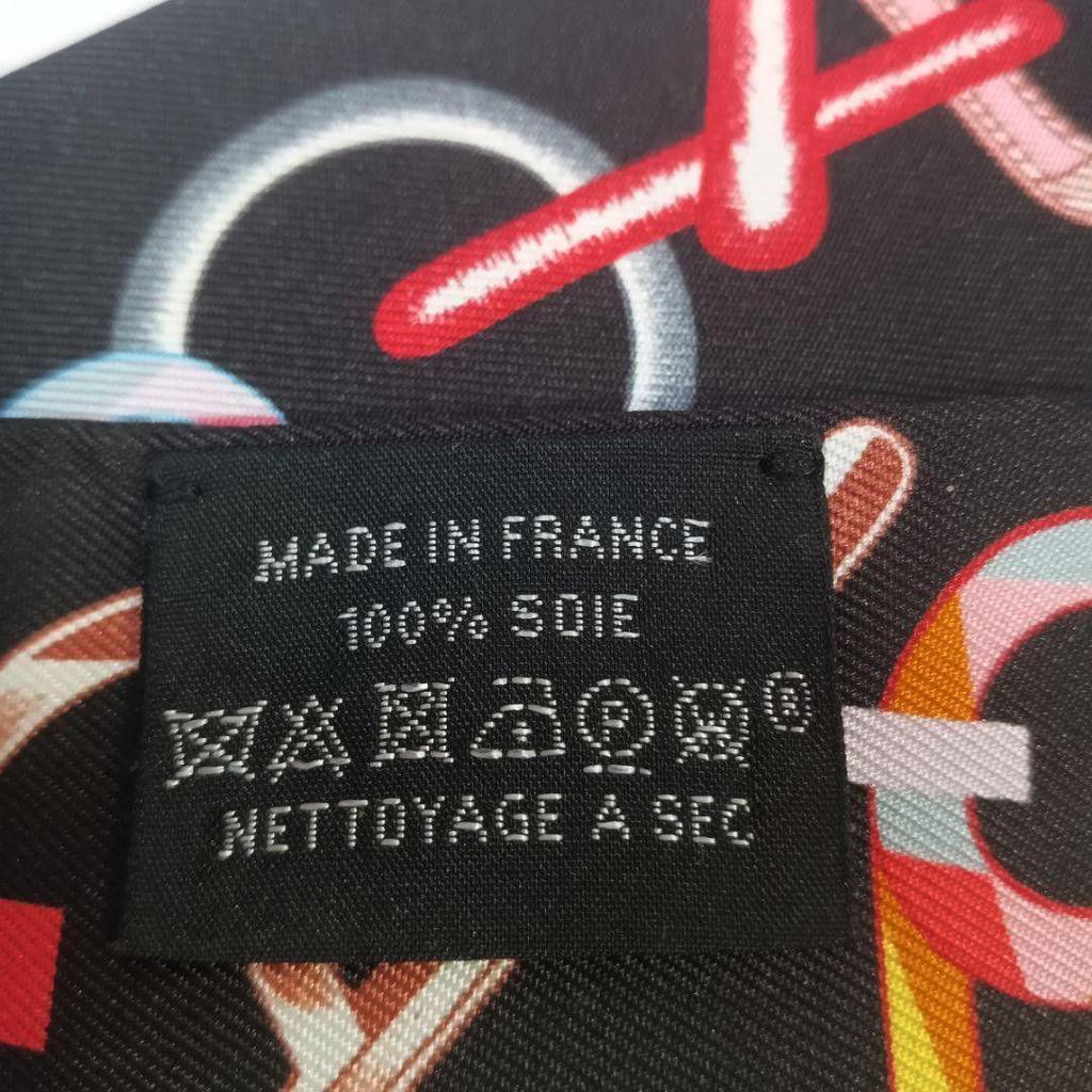 Used Hermes Twilly 2023SS Drebuckle Black Rose Multicolor Silk Scarf Ribbon Scarf