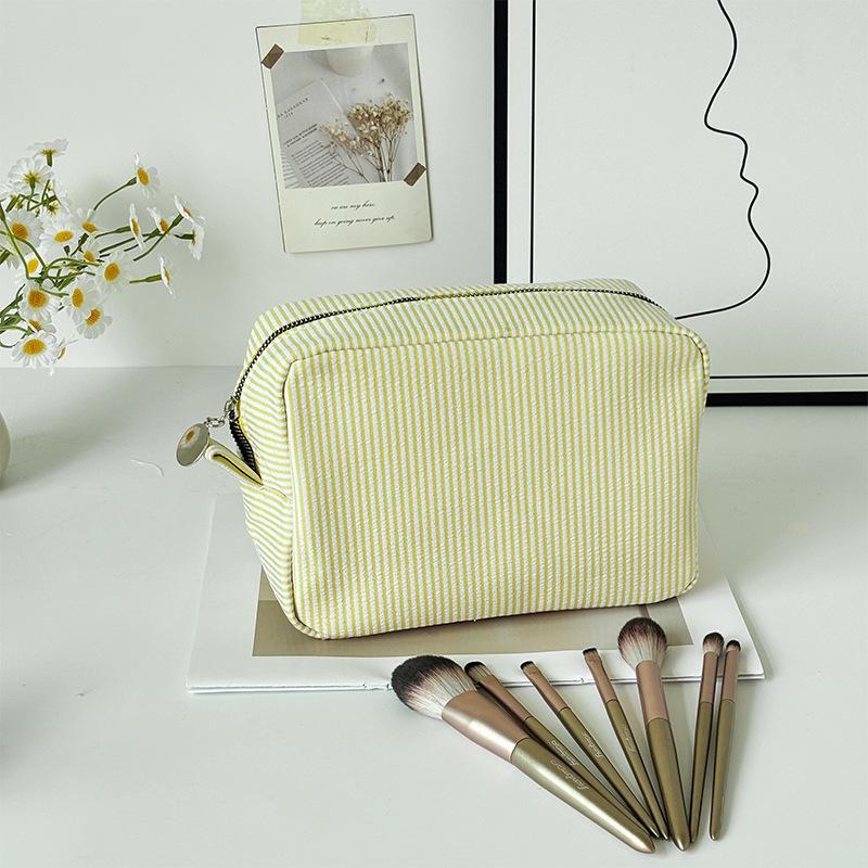 Striped Cosmetic Storage Bag Large Capacity Portable Women's Toiletry Pouch for Travel Business Trip Use