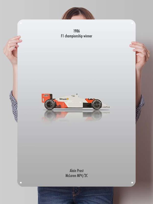 

Ален Прост Гонщик Постеры Формула 1 Гонки Металлические Знаки Ретро Индивидуальные Жестяные Таблички для Настенного Декора Винтажные Предметы Домашнего Декора Комната 20x30cm（7.8x11.8inch）