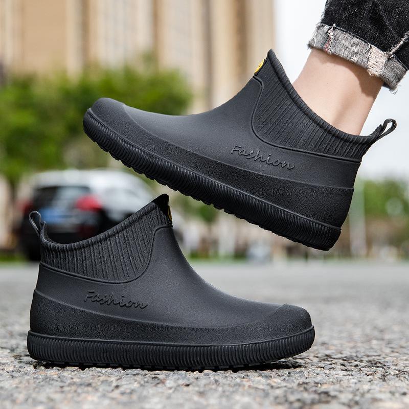 Men's short rain shoes fashion non-slip waterproof fashion rain boots fleece thermal rubber shoes kitchen water shoe cover shoes fashion