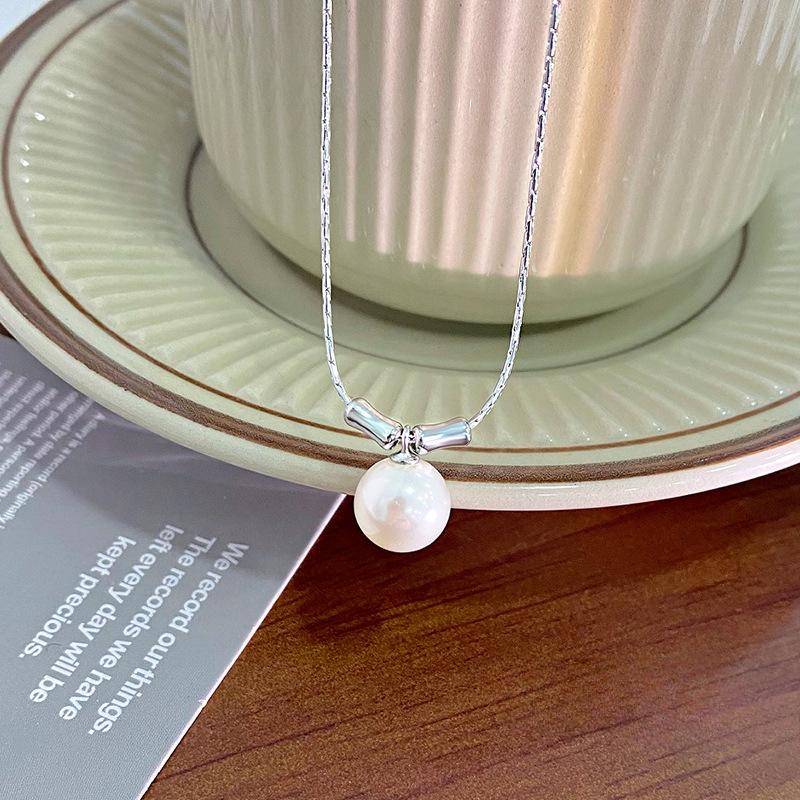 Personalized Bamboo Pearl Necklace for Women's Inset Style, Fashionable and Cool Style, Collarbone Chain Neck Ornament