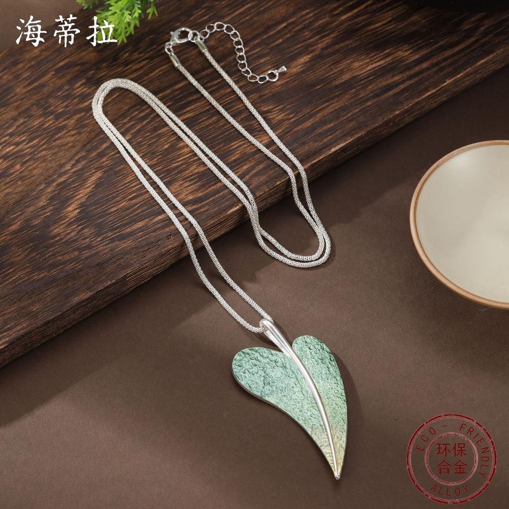 New enamel color gradual change green leaves long pendant women's simple senior He love leaf necklace