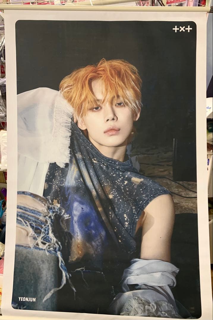 

[USED] YEONJUN TxT Tapestry Tuva K.POP