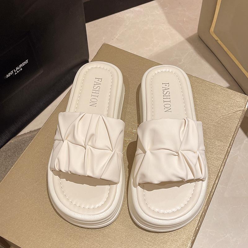 

Женские летние тапочки на толстой подошве для улицы 2025 новый супер огонь модные универсальные с юбкой пляжные крутые тапочки 35