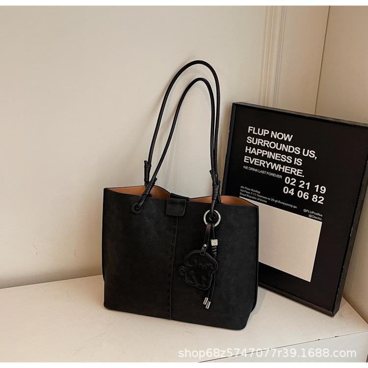 Retro Large-capacity Bag Women's 2025 New Fashion Korean Tote Bag Fashion Texture Simple Shoulder Commuter Bag