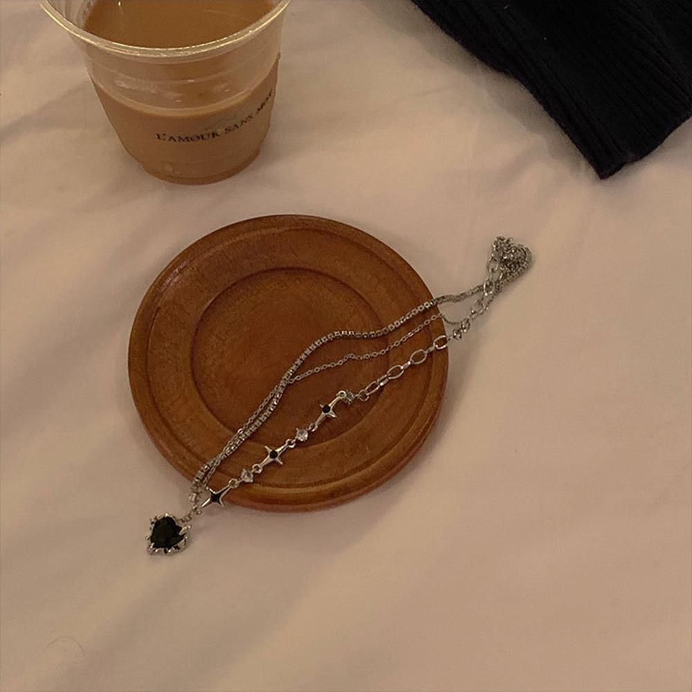 Women's Classic Coordination Black Heart Necklace
