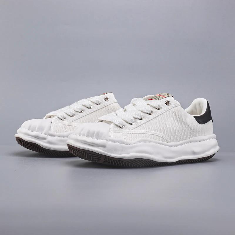 Leisure Sports Lace Up Real Leather Shoes and Canvas Shoes, Two Materials, Multiple Colors for Men and Women's Casual Shoes