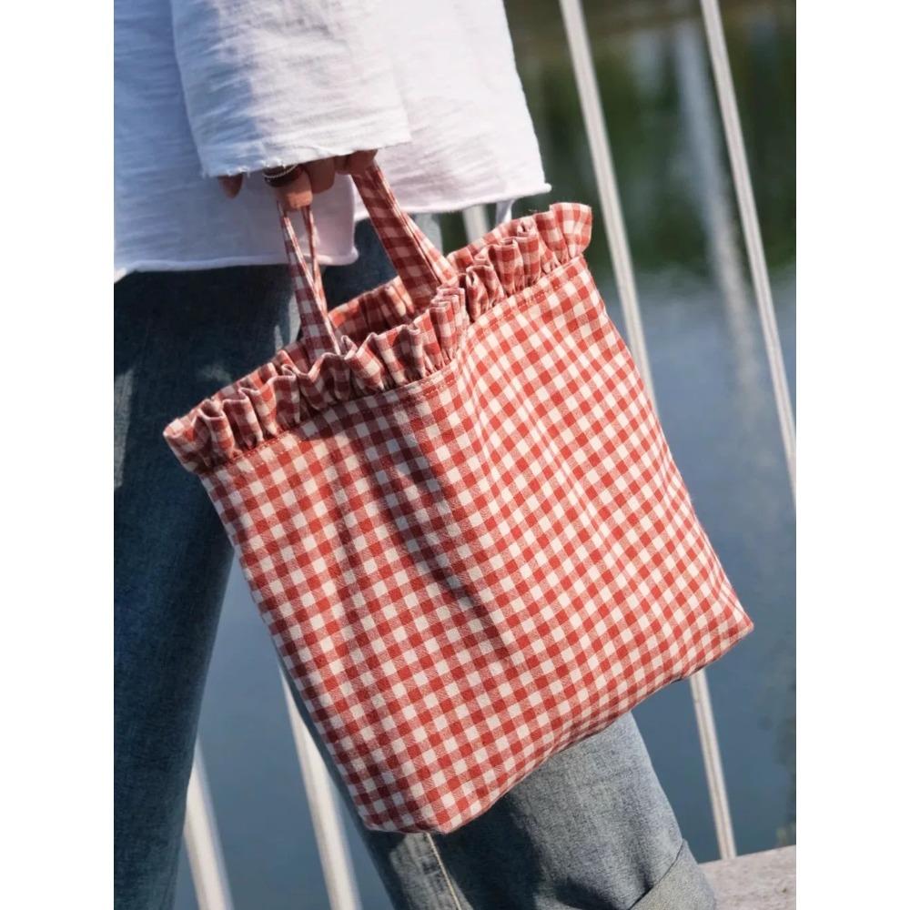 2025 new product original fashion niche retro Japanese small plaid lace literary and artistic fan cotton handbag hand bag