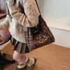 2025 new style fashion large capacity shoulder bag leopard print tote bag