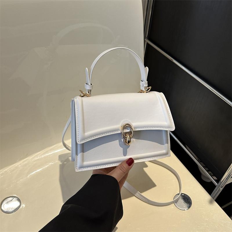Stylish Urban Chic Small Pu Leather Handbag Fashionable 2023 Designer Purse