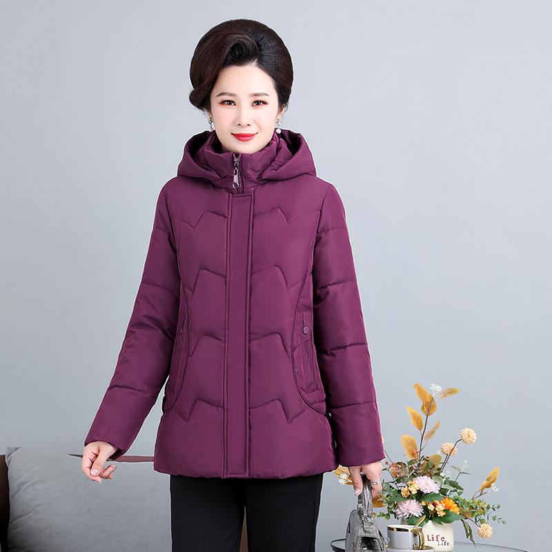 Mom's winter cotton-padded clothes, fashionable foreign-style jackets, large-size middle-aged and elderly cotton-padded jackets, piled down and th