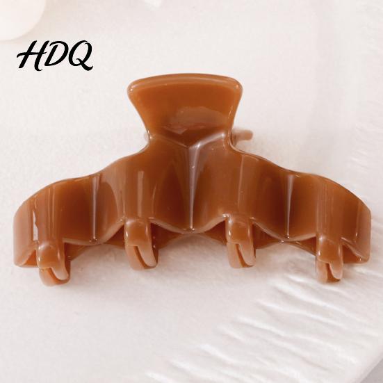 Anti-slip Hair Claw with Anti-Slip Teeth Large Wavy Design Shark Clip Clip