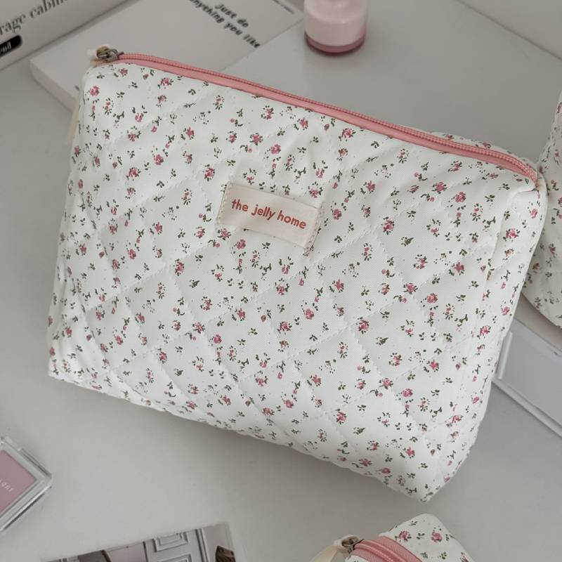 Florale Nylon-Kosmetiktasche mit Reißverschluss für den täglichen Gebrauch und Reisekomfort
