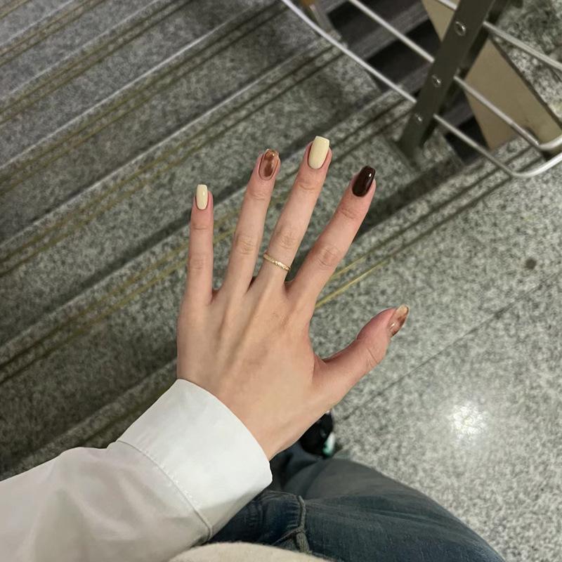 Caramel Amber Ombre Short Wearable Nails for Autumn/Winter