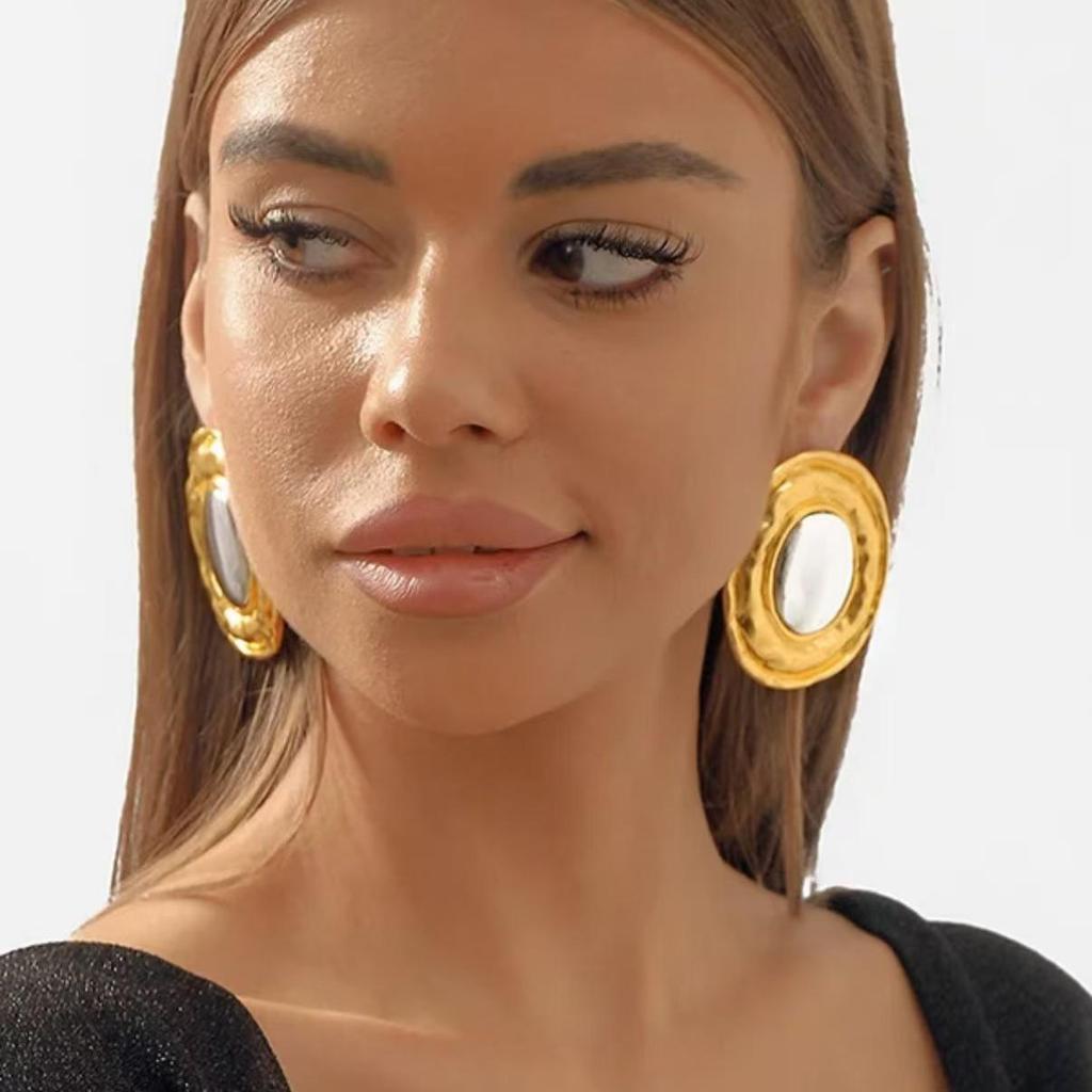 Stainless Steel Gold & Silver Geometric Earrings: Retro French Studs, Non-Fading, Exaggerated Design