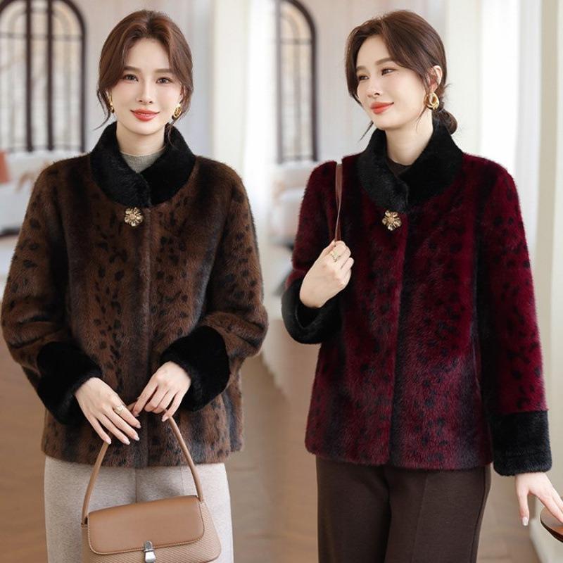 High-End Winterjacke mit integriertem Fell, edlem Temperament und neuem Nerzmantel in mittlerer Länge