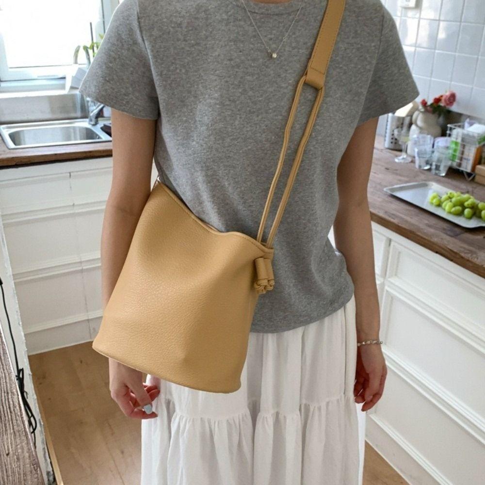 Portable Solid color Women Shoulder Bag Korean Pu Leather Soft Leather Bucket Bag Leisure Commute Underarm Bag Handbags