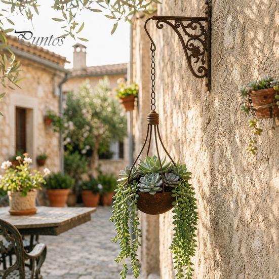 Durable Metal Hanging Pot Planter Basket And Bird Feeder, Creative Light Bulb Shape Weatherproof Feeder Flower with Chain for Outdoor Garden
