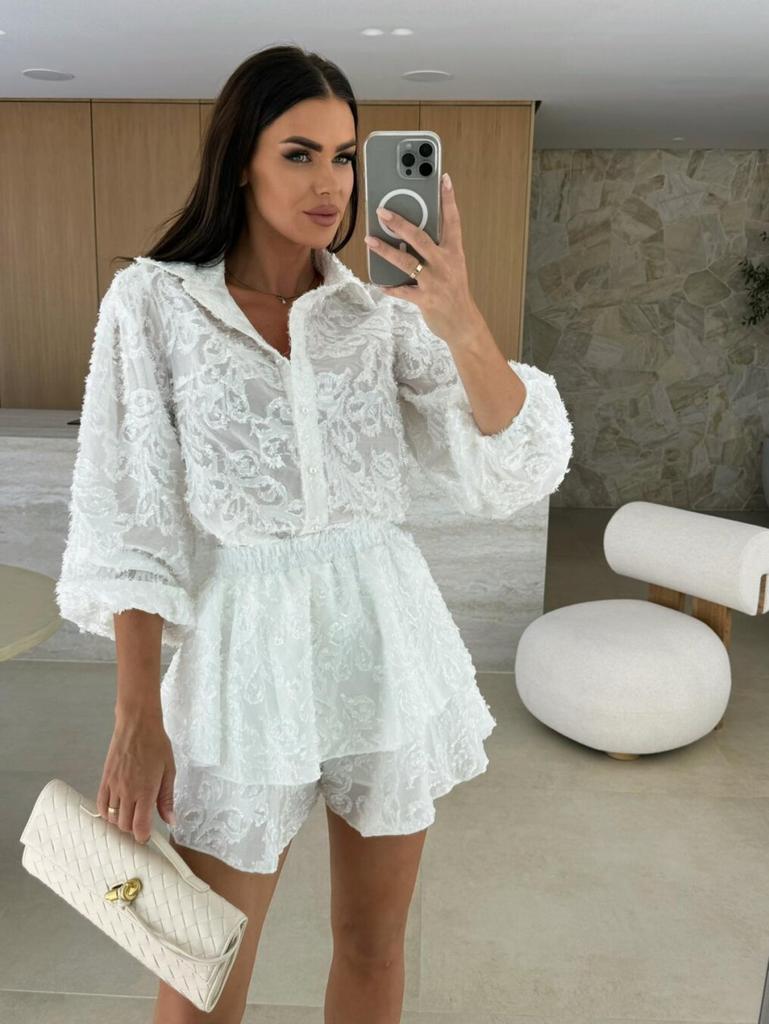 Spot summer models, European and American independent station lace hollowed-out casual long-sleeved suit -