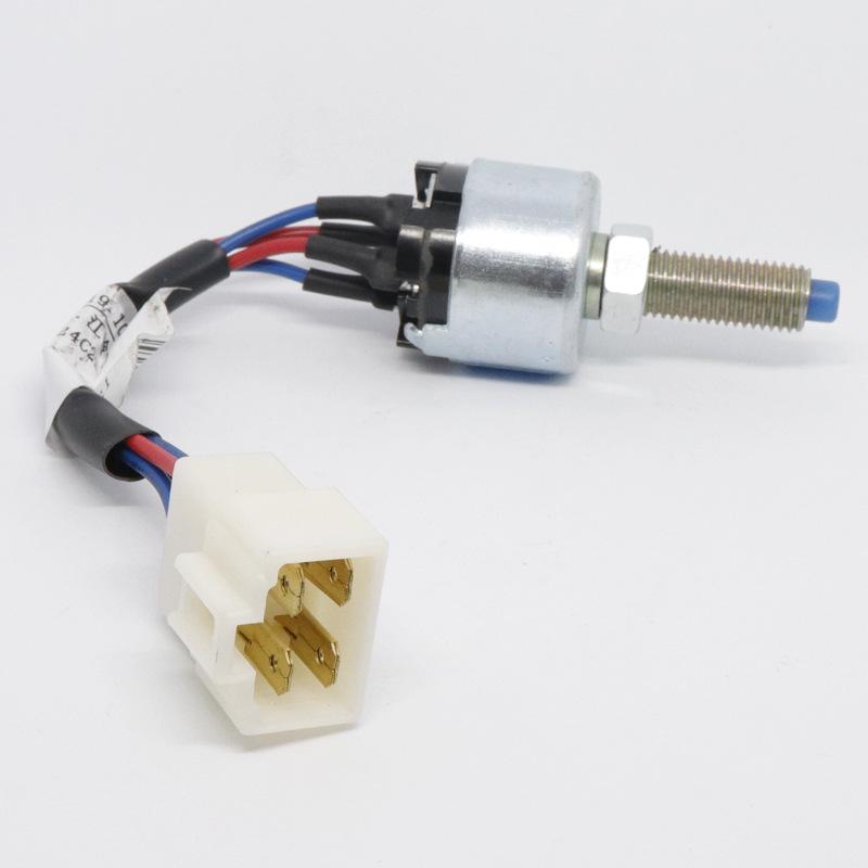 Jiangling Baodian Brake Light Switch for Yusheng Yuhu Baowei Shunda Kaiyun Kairui