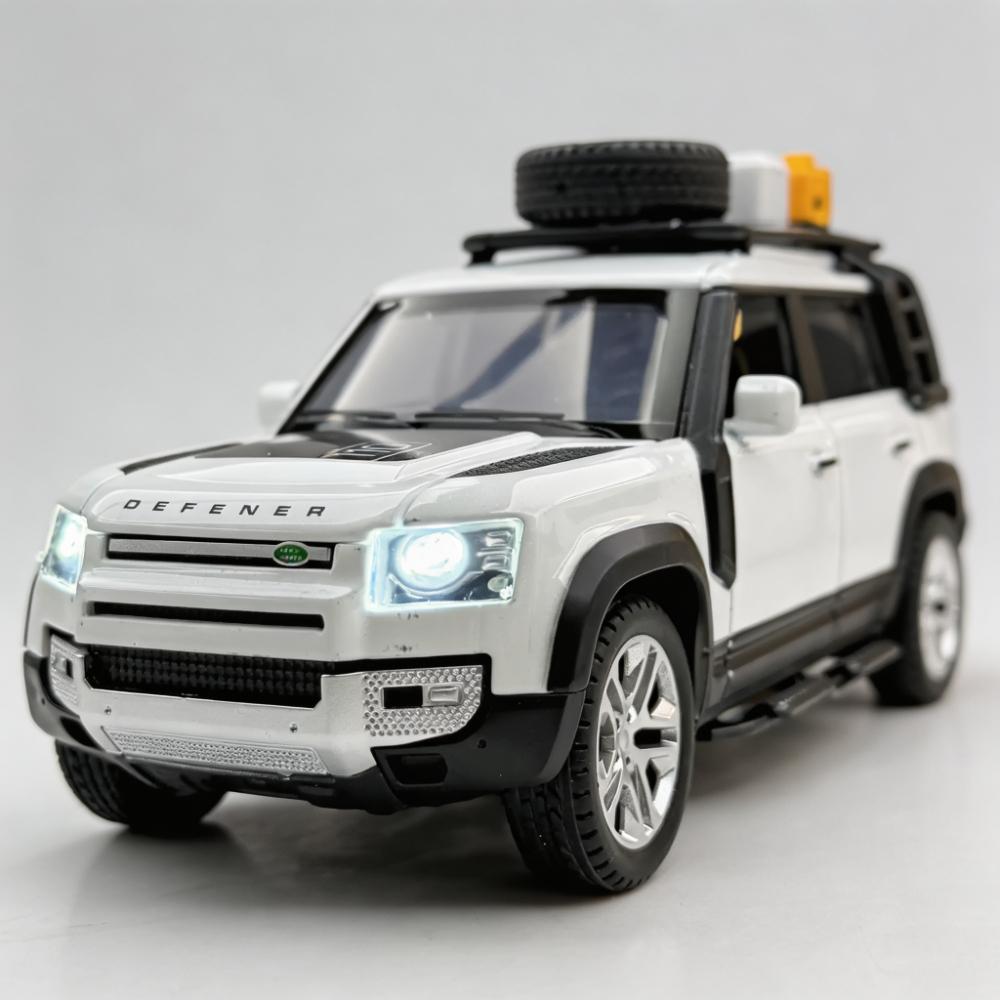 1:24 Defender U8 Model Off-road Car Toy Sound Light Pull Back Fine Detail Sports Cars Door Opened Toys Great Collectible