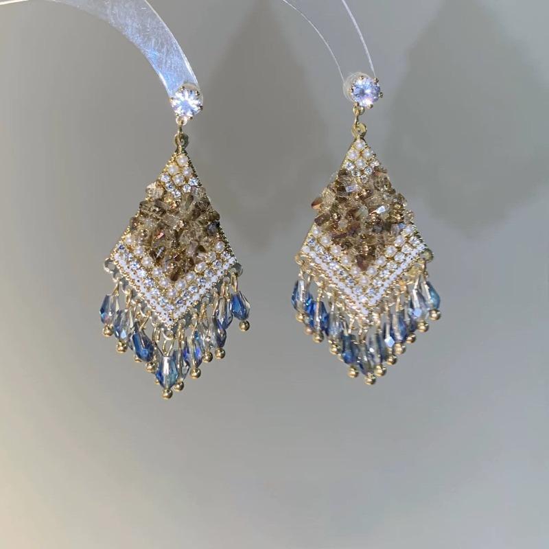 European and American Exaggerated Heavy Industry Crystal Fringed Earrings Femininity High-end Atmospheric Earrings Earrings Trendy, New Popular Models