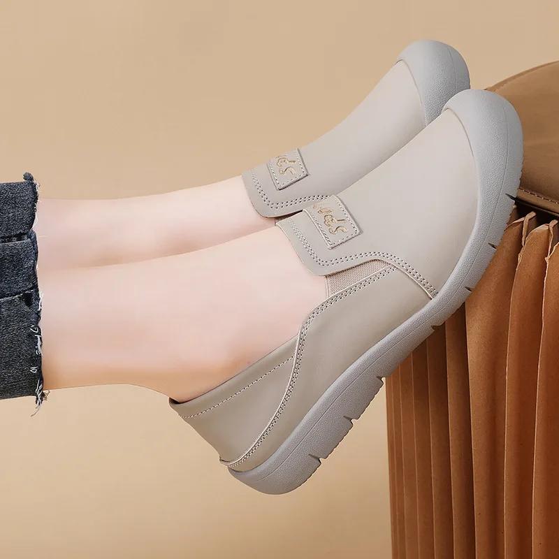 Fashion Spring Women Flat Casual Shoes Comfort Non Slip Loafers Ladies Slip On Sneakers Zapatos Mujer Summer Hollow Women's Leather Shoe