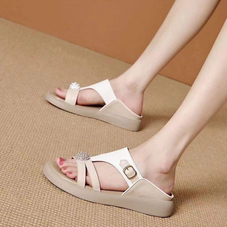 

New cool slippers women s one-word rhinestone fashion outer wear flat bottom drag women 40 бежевый