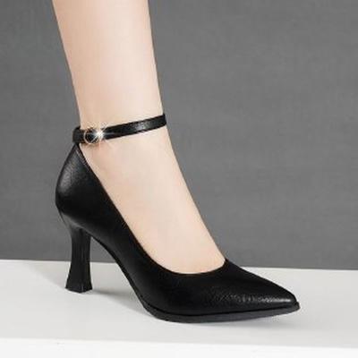 Fashion 2024 Summer New Fashion Pointed Toe Shallow Mouth Women's Shoes Thick Heel with A Word Buckle Black Simple Work Shoes
