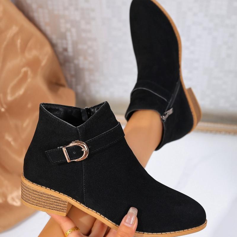 Höst Nytt Mode Stor Storlek Koreansk Version Temperament Nischdesign Trend Spetsig Mocka Mångsidiga Tjock Klack Och Stövletter