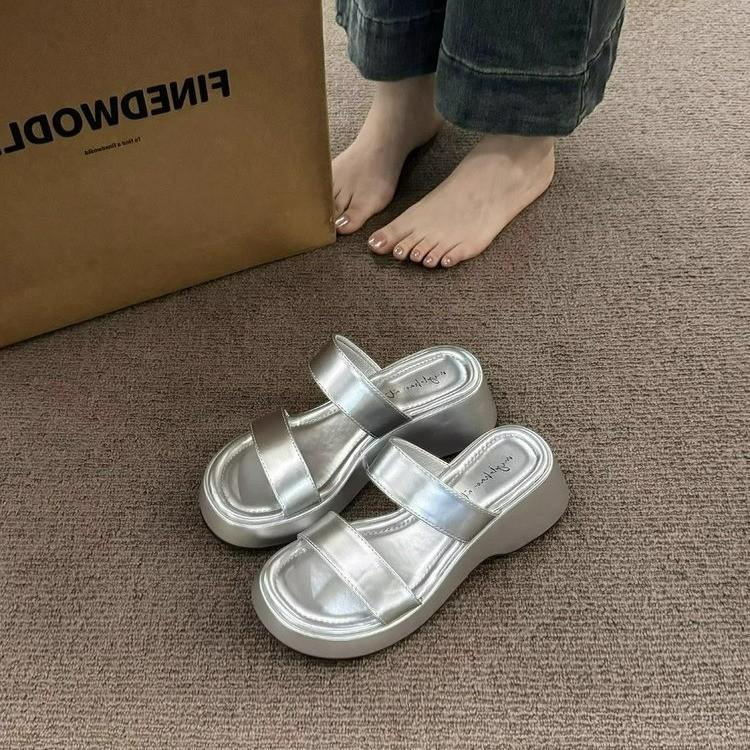 

Тонкие полоски, модные шлепанцы на двойном ремне, летние универсальные для улицы, танкетка из ЭВА, увеличение высоты и шлепанцы женские 40 серебряный