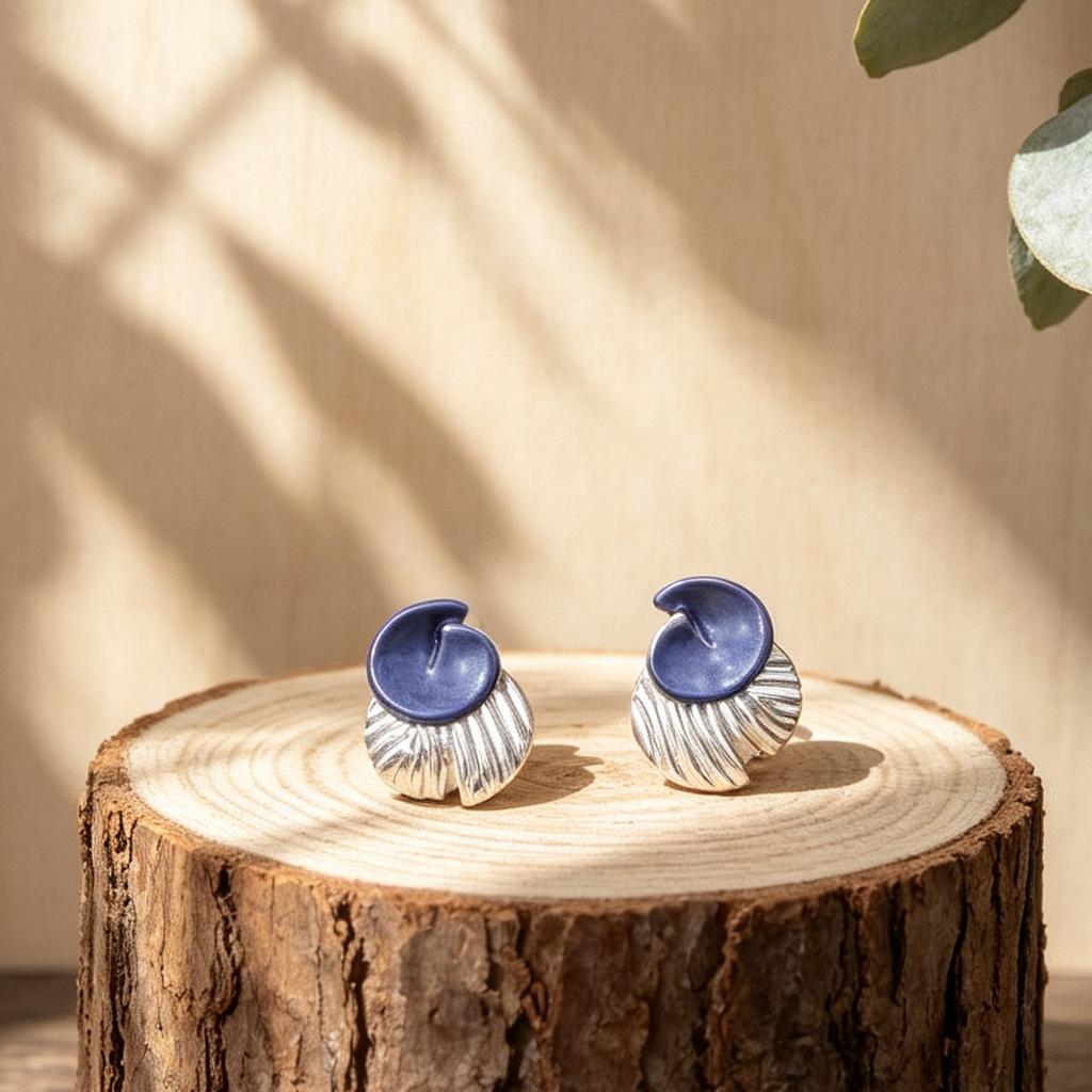 Popular Retro Tone Pure Hand-painted Stud Earrings Pleated Metal Texture Modeling Personality Daily Versatile Earrings