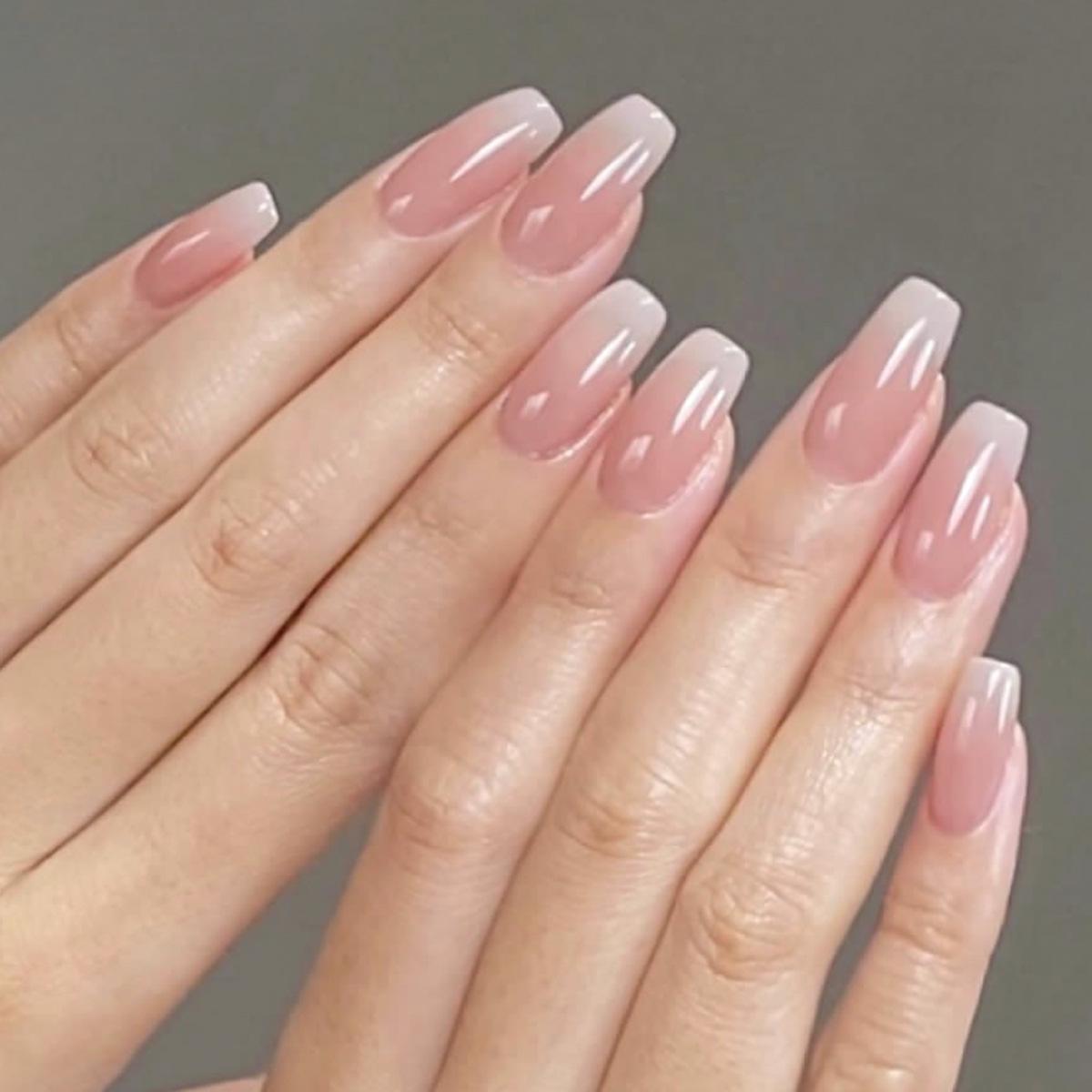 

Short Ladder Style Press-On Nail Tips - Elegant, Reusable, High-End Finish
