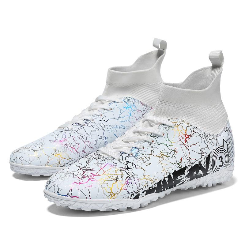 

Тренировочная молодежная черная обувь тренд студенческие шипы футбольные бутсы мужские личность игра большой размер мужская обувь новая сломанная 45