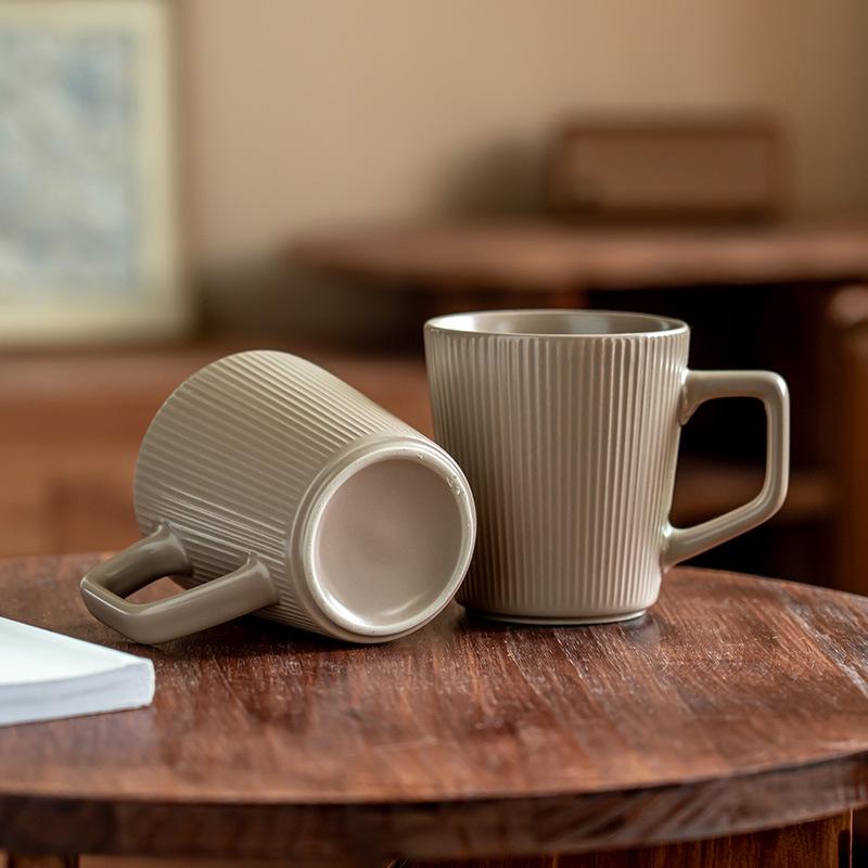 Embossed Matte Ceramic Mug - Large Capacity Coffee/Water Cup for Office or Couples