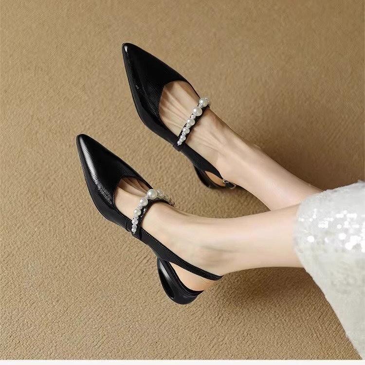 

Baotou sandals women s summer new pointed toe shallow mouth with skirt pearl back empty non-slip square heel shoes 35 чёрный