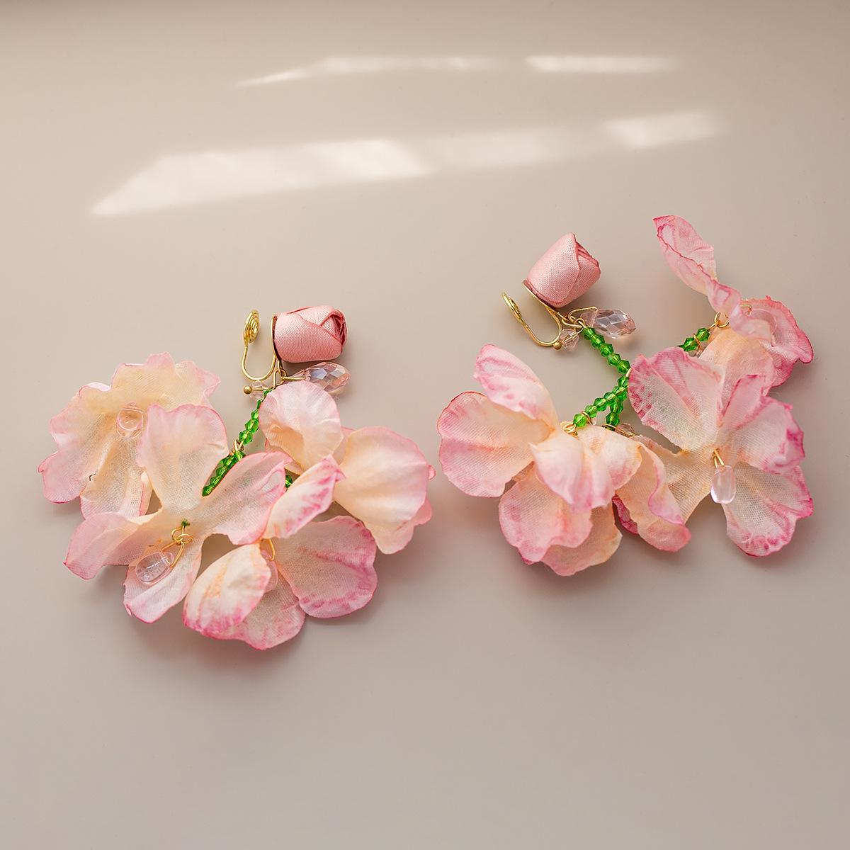 

Серьги с глазированными шифоновыми цветами и бахромой, модные, универсальные, милые клипсы для ушей, нишевые, высококлассные, темпераментные серьги для женщин