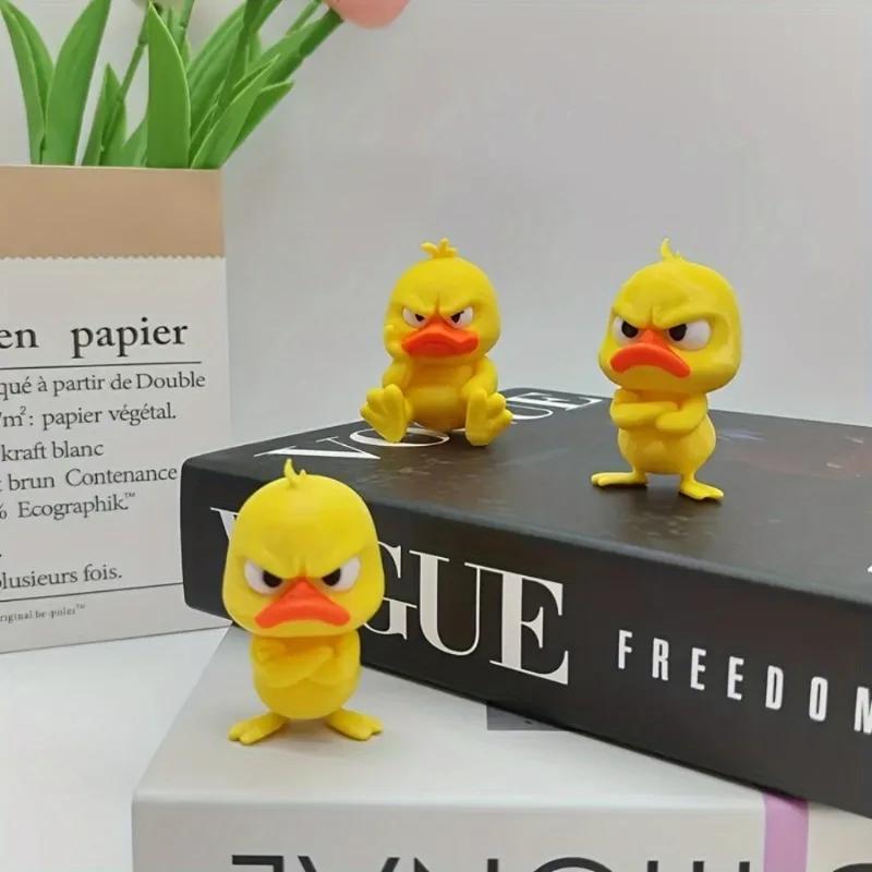 2pcs 3D Printing Angry Yellow Duck Statue Angry White Eyed Funny Duck Humorous Indoor/outdoor Home Decoration and Car Decoration