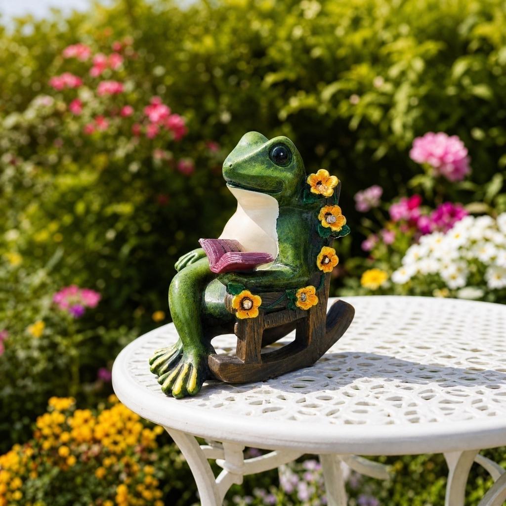 Zonne-aangedreven Kikkerbeeldje Schommelstoel Hars Tuinornament Decoratief Cadeau voor Binnen Buiten Rustieke Stijl Huisaccent