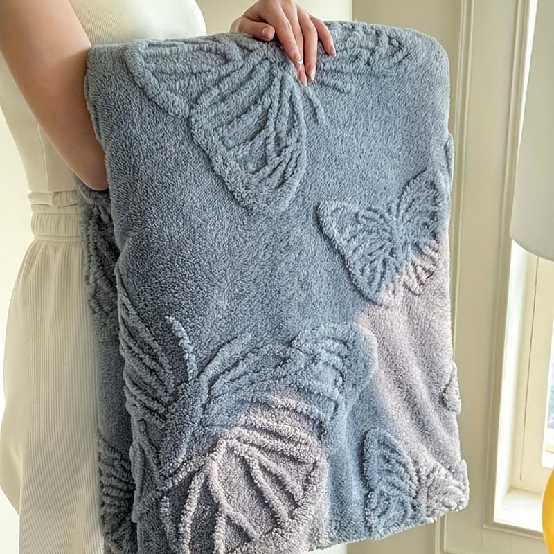 Spring Summer Jacquard Flannel Blanket Small Throw, Exquisite Jacquard Craft, Pure Solid Color Double-Faced Velvet,  Summer Office Blanket