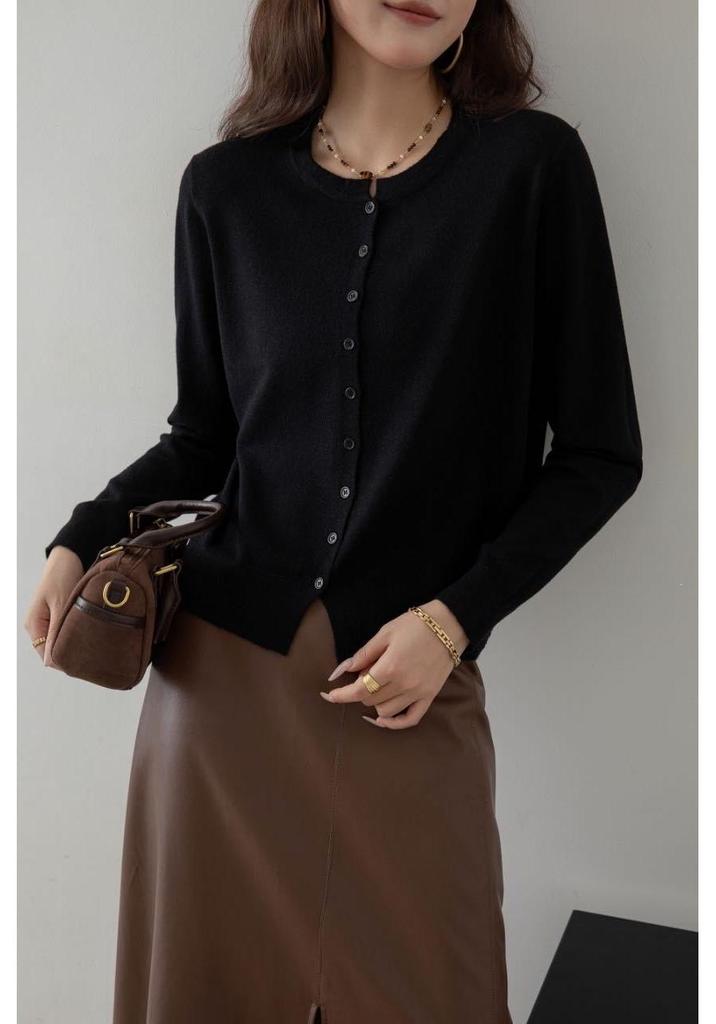 Round Neck Long Sleeve Knit Cardigan - Women's Versatile Solid Color Sweater for Spring and Autumn