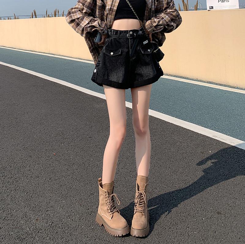 2026 New Women's Black High-Waisted A-Line Denim Shorts with Spicy Style and Rolled Hem